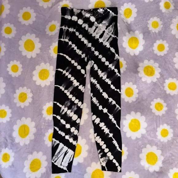PINK Seamless Tie Dye Leggings Ribbed Black & White High Rise Sz M - Picture 2 of 8
